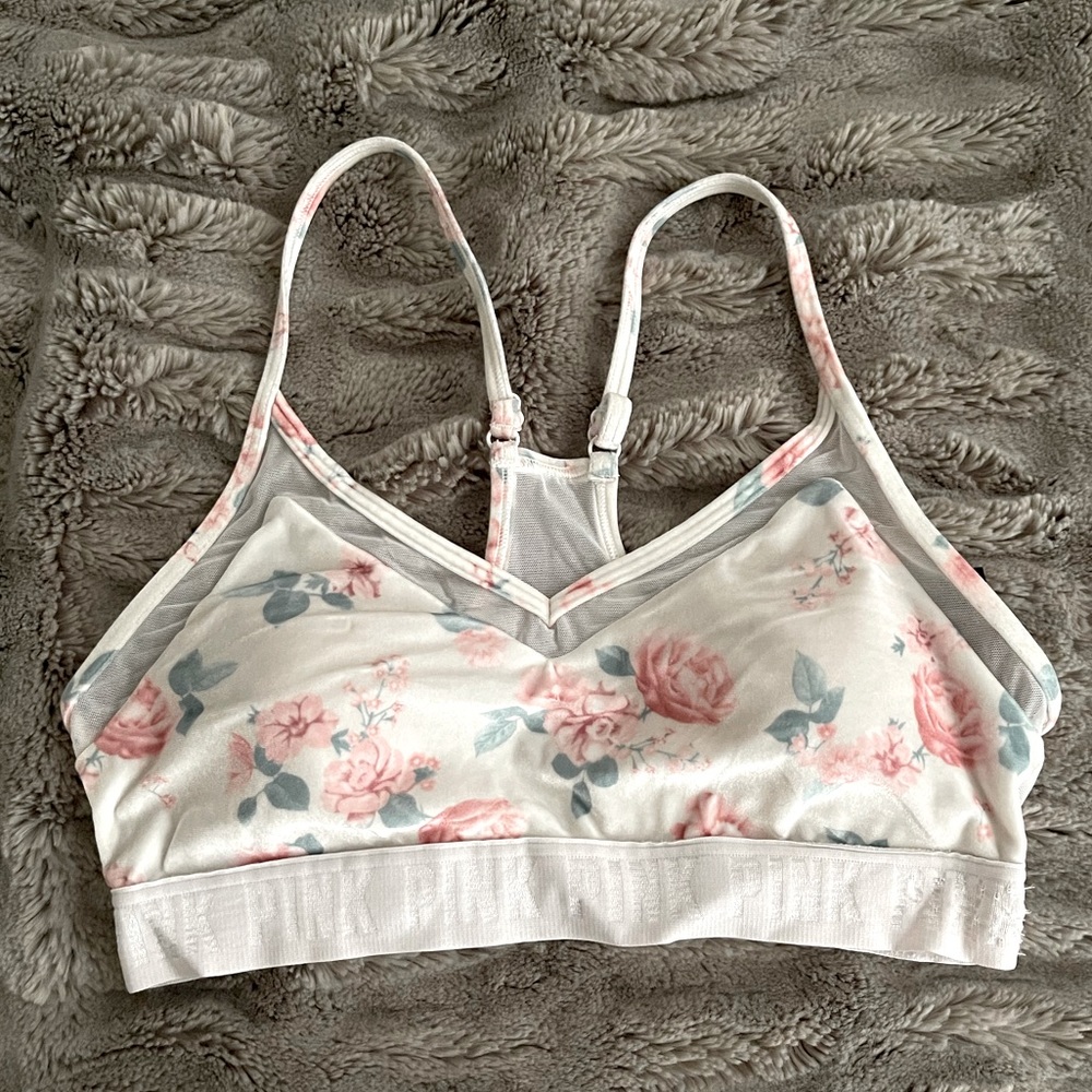 Victoria’s Secret Pink Ultimate Lightly Lined Velvet Sports Bra